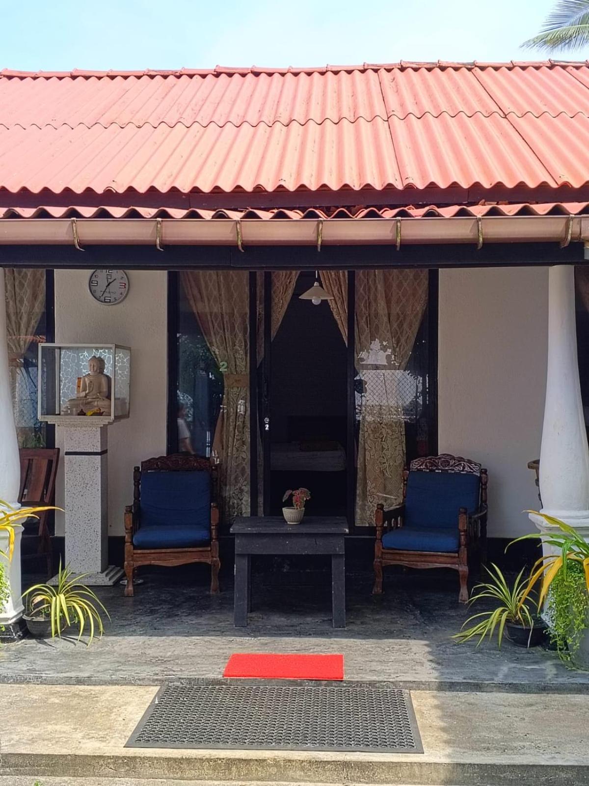 Yes Beach House Hotel Mirissa Ngoại thất bức ảnh