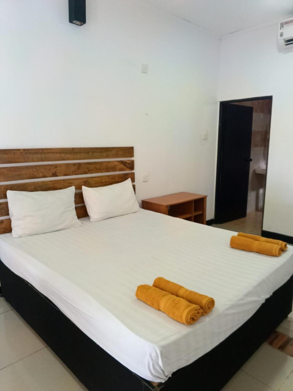 Yes Beach House Hotel Mirissa Ngoại thất bức ảnh